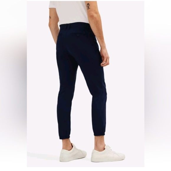 RHONE Resort Jogger Men's in navy sz 33 - Picture 1 of 10